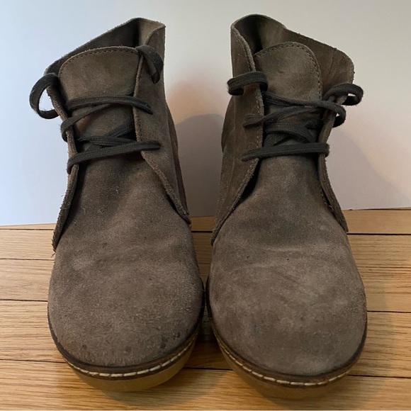 J. Crew ankle boots womens 10 gray suede wedge heel lace up chukka made in Italy - Picture 1 of 10